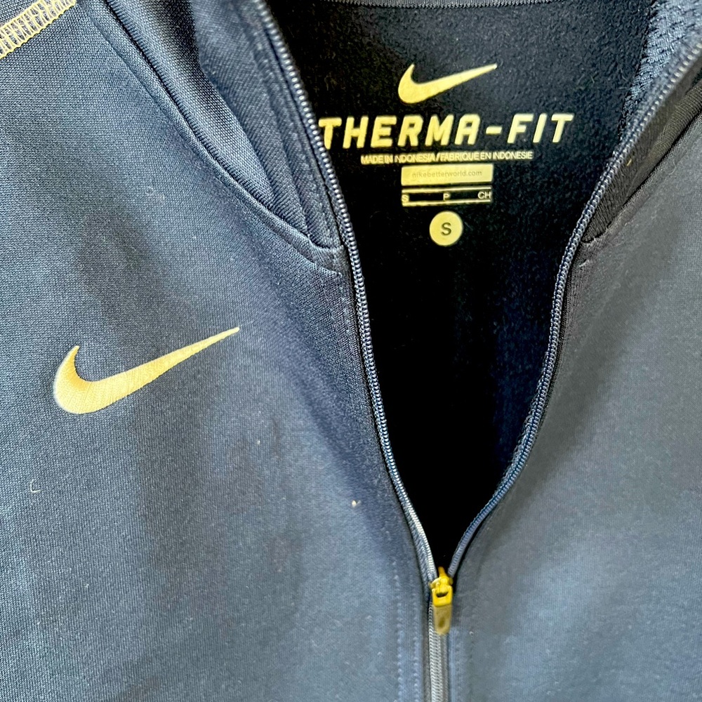 Nike Therma-Fit 3/4 zip; men’s small; navy blue